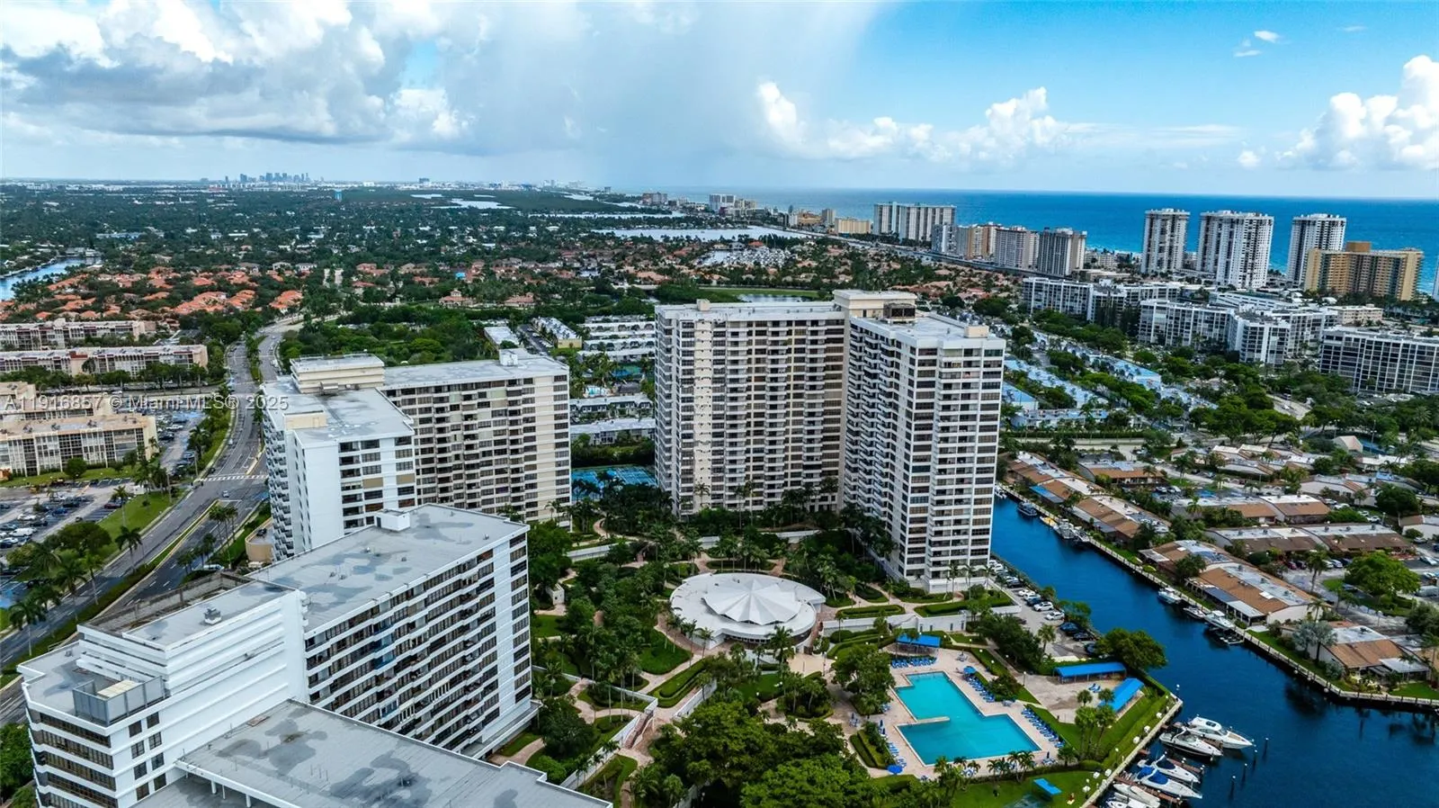 2 bedroom 2 bath for sale at 2500 Parkview Dr # 517, Hallandale Beach FL 33009