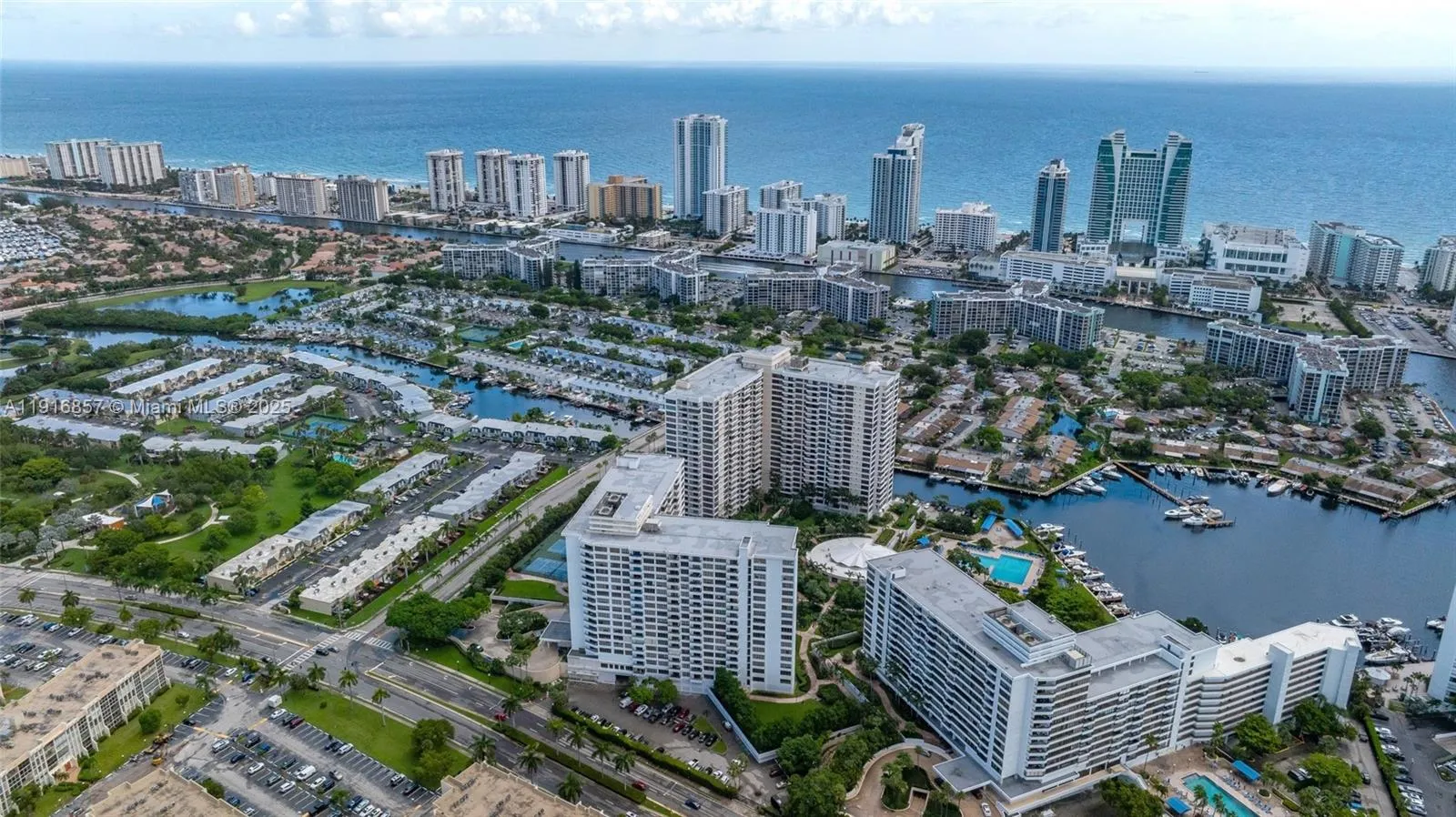 2500 Parkview Dr # 517, Hallandale Beach FL 33009