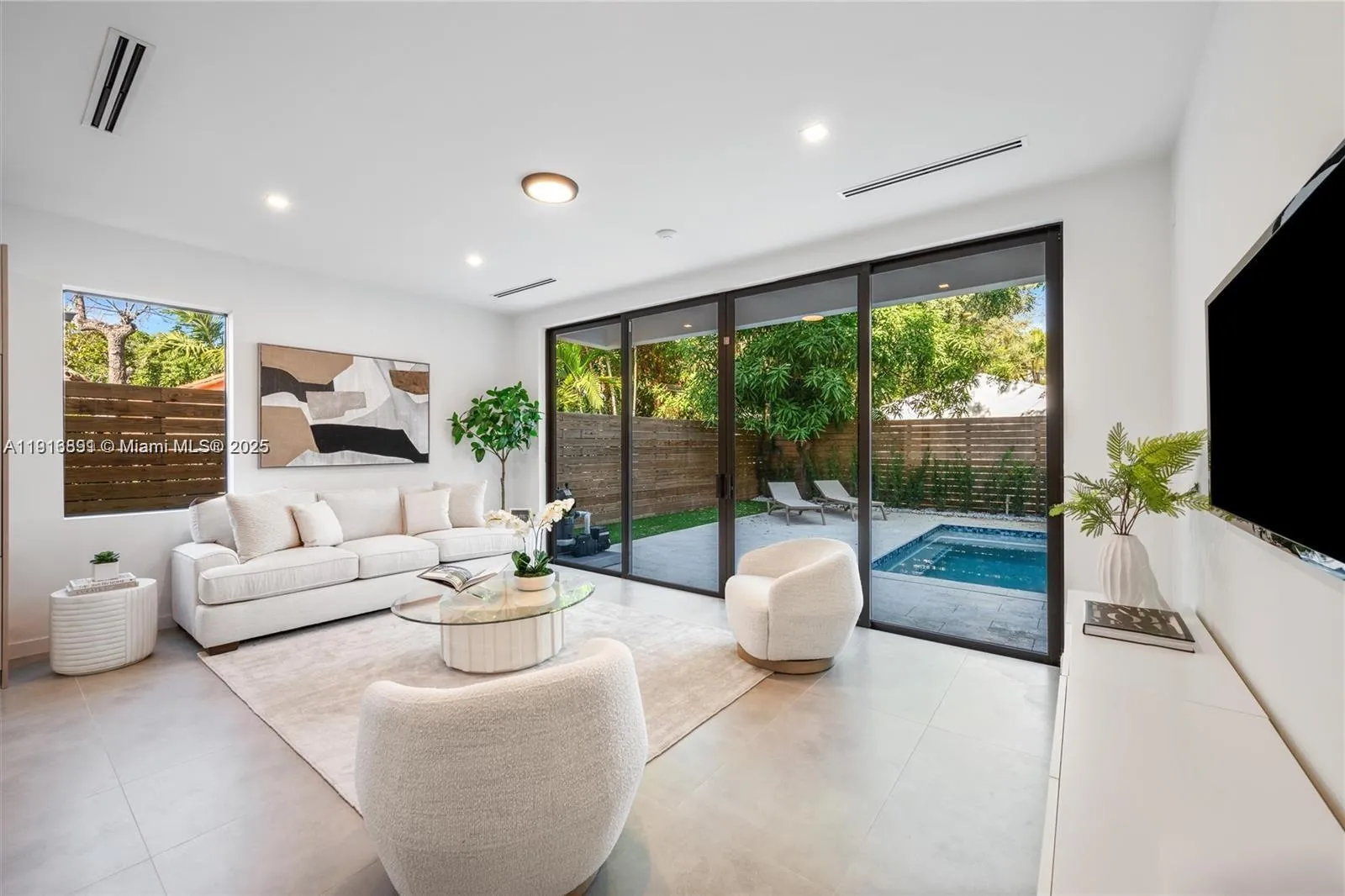 1533 SW 22nd Terrace, Miami FL 33145