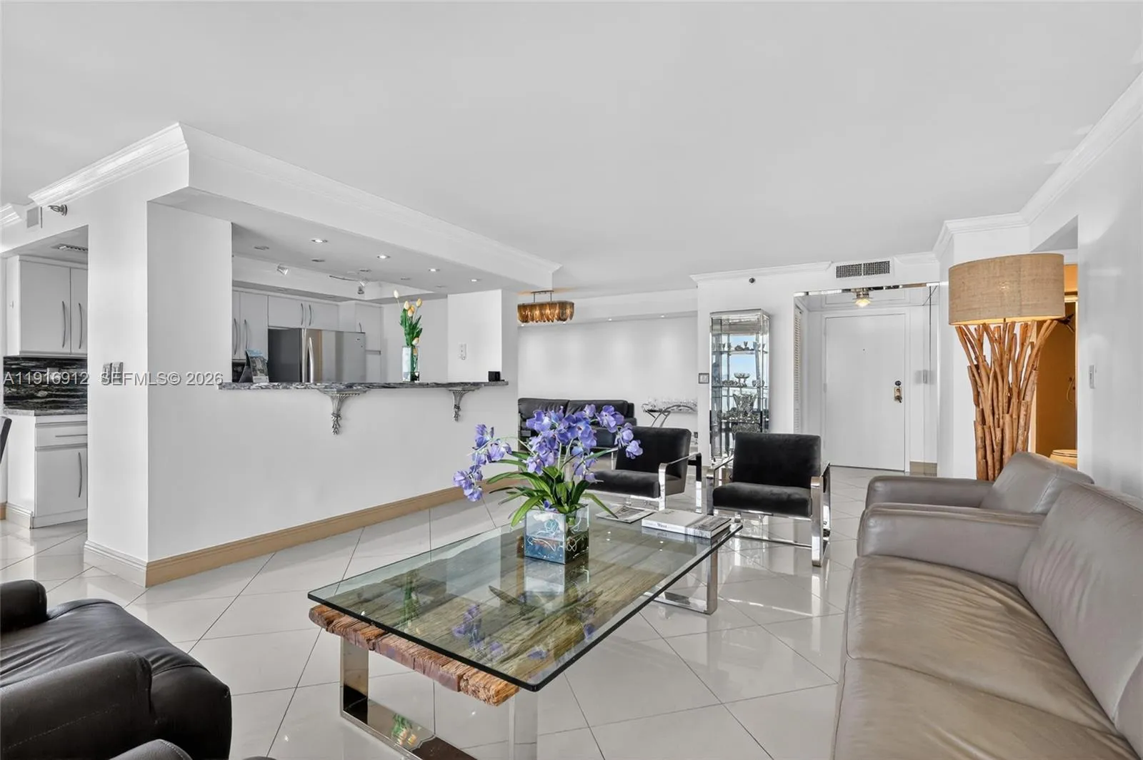 4000 Towerside Ter # 1612, Miami FL 33138