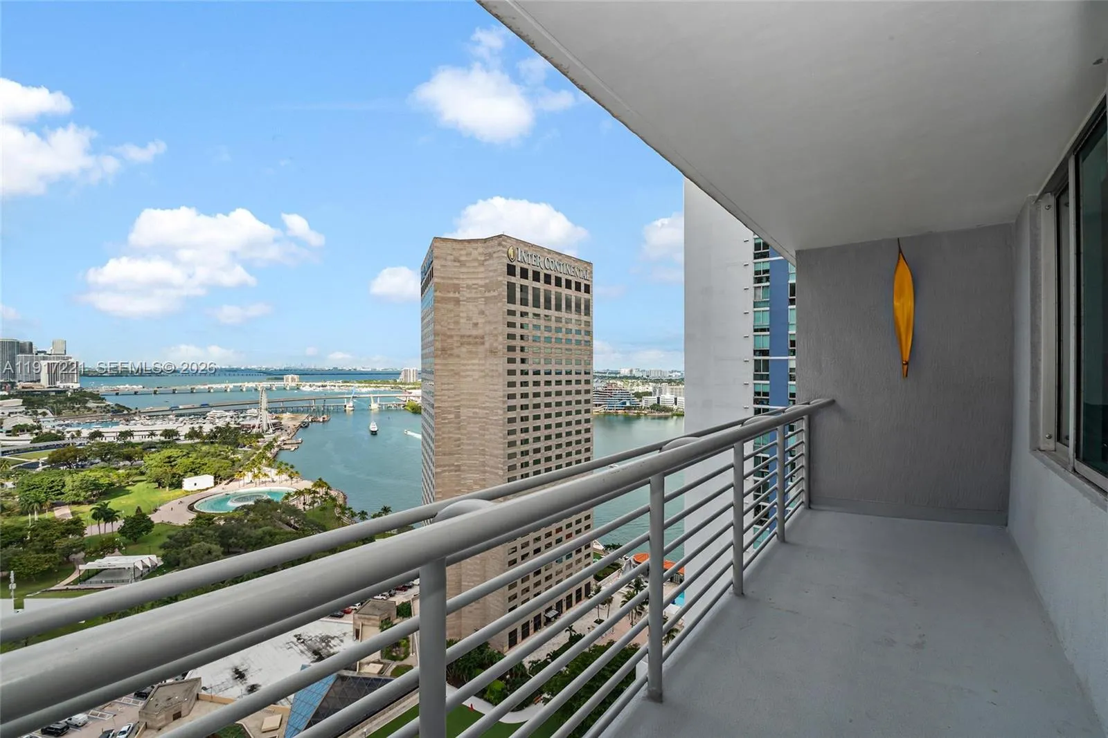 1 bedroom 1 bath for sale at 325 S Biscayne Blvd # 2918, Miami FL 33131