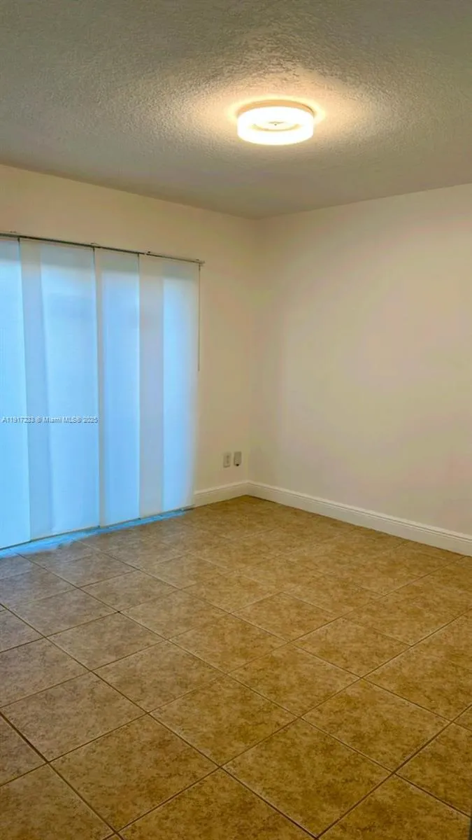 984 W 40th St # 2, Hialeah FL 33012