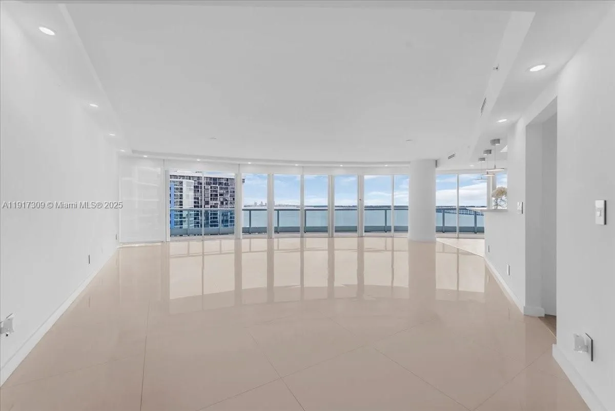 2127 Brickell Ave # 1701, Miami FL 33129