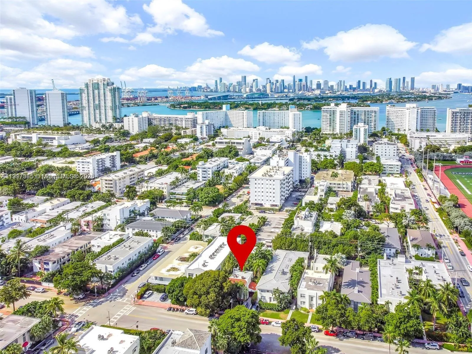 12 bedroom 11 bath for sale at 1018 Jefferson Ave, Miami Beach FL 33139