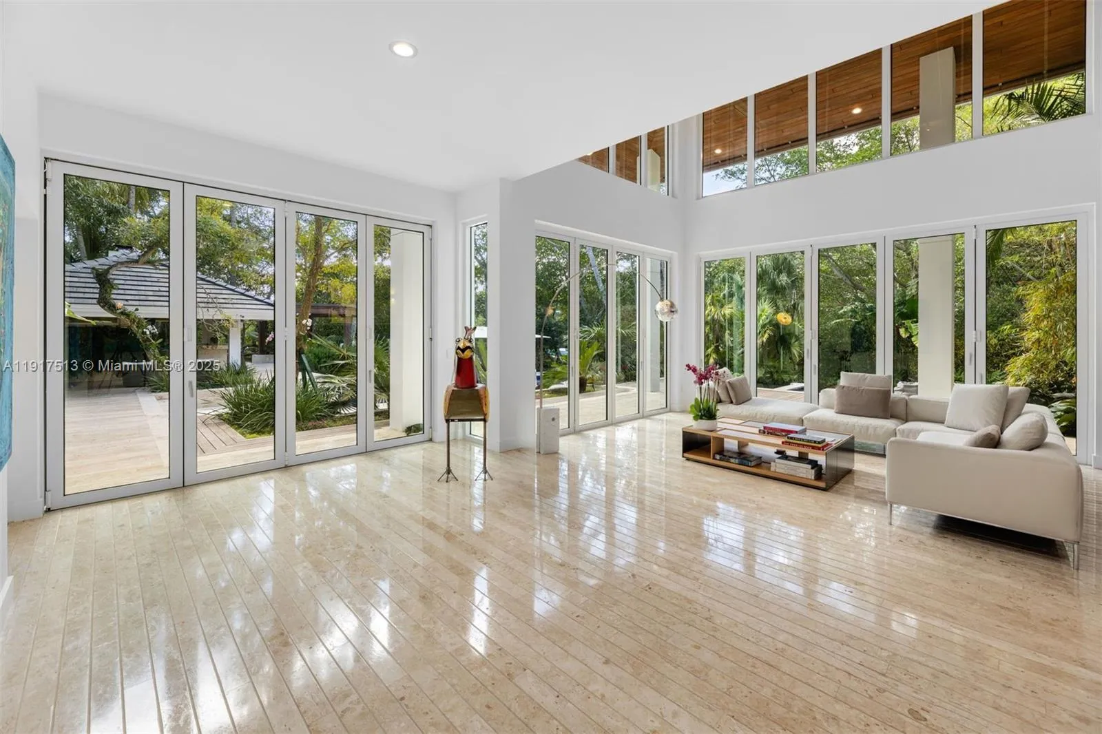 7150 W Lago Dr, Coral Gables FL 33143
