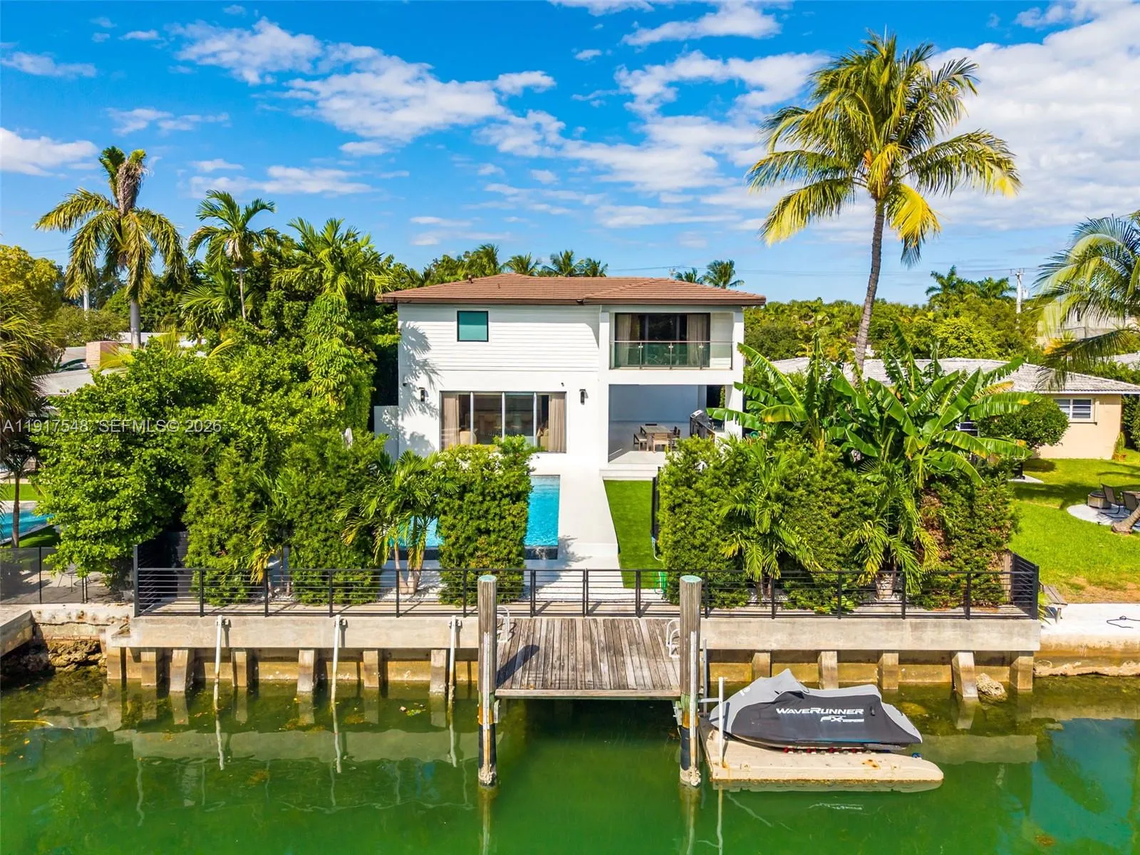 5 bedroom 5 bath for sale at 710 S Shore Dr, Miami Beach FL 33141