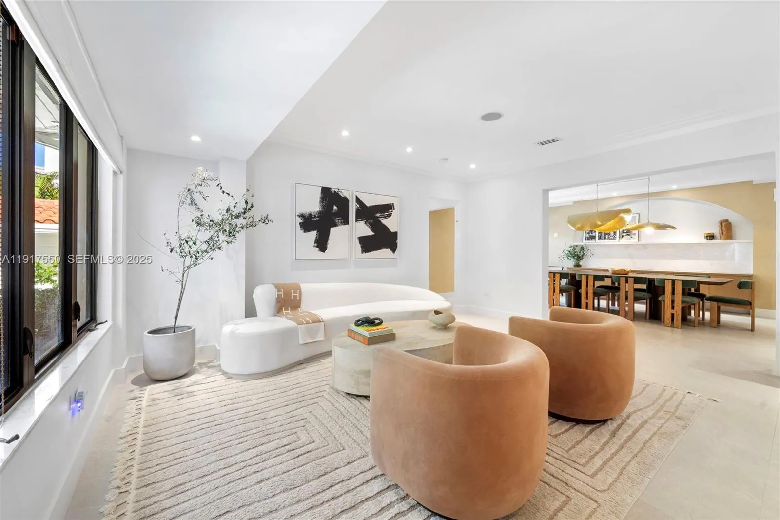 4 bedroom 3 bath for sale at 4485 N Jefferson Ave, Miami Beach FL 33140