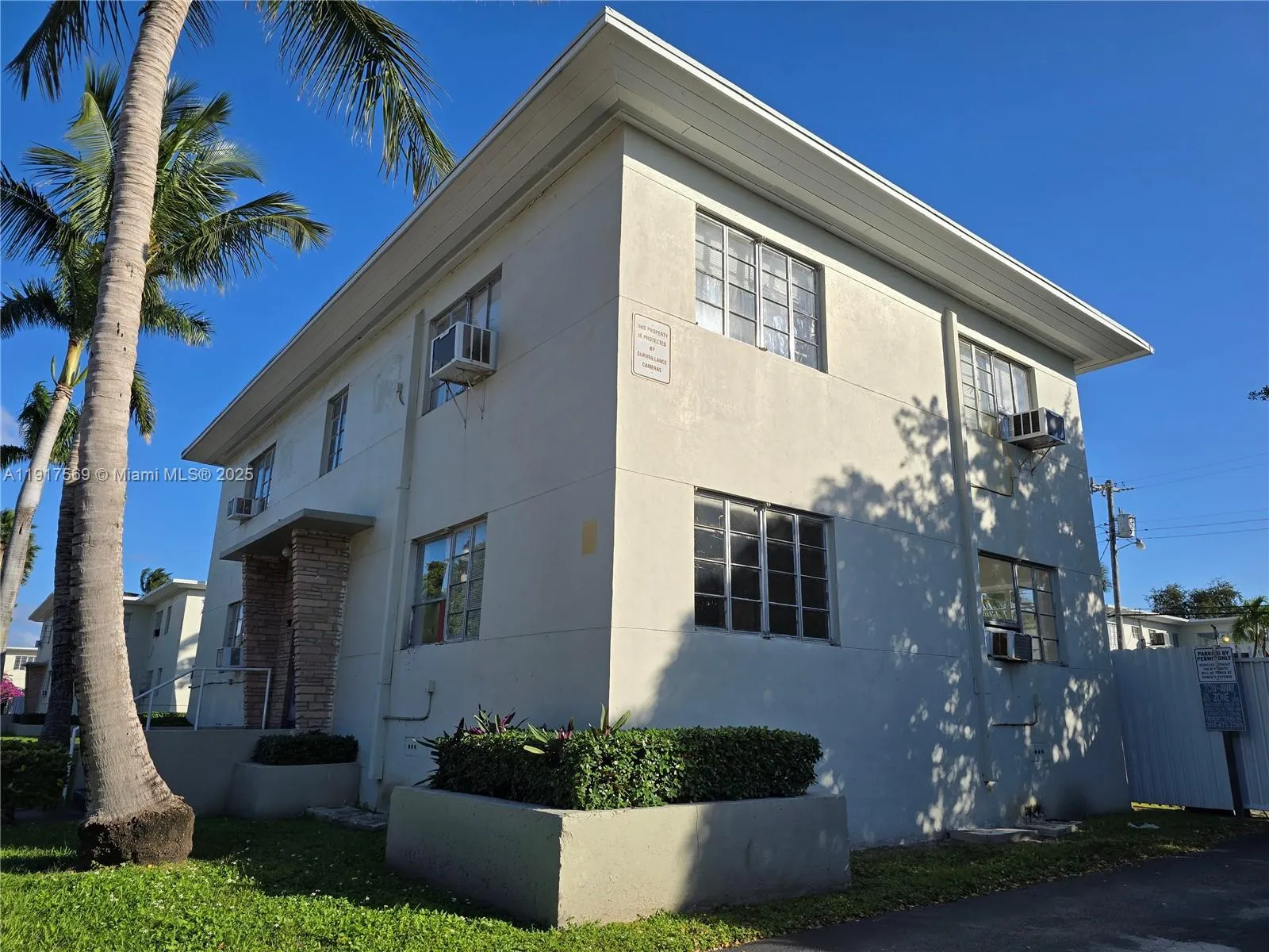 1 bedroom 1 bath for sale at 660 84th St # 39, Miami Beach FL 33141