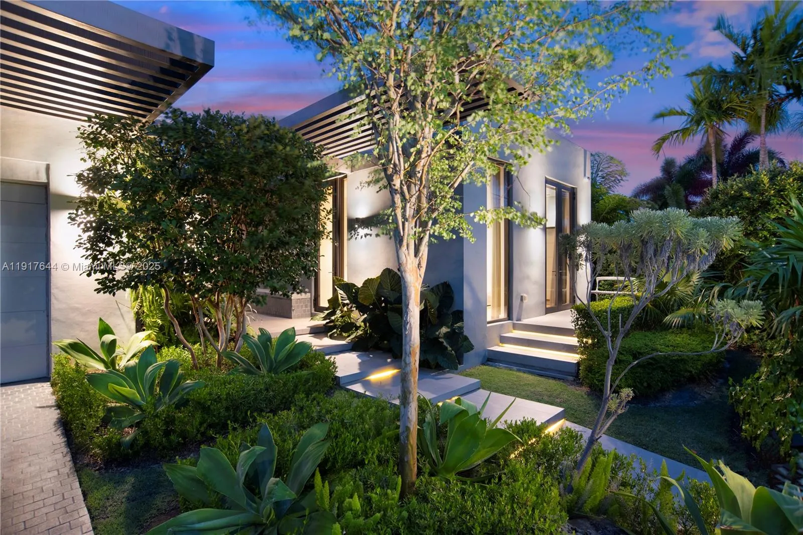 8055 Noremac Ave, Miami Beach FL 33141