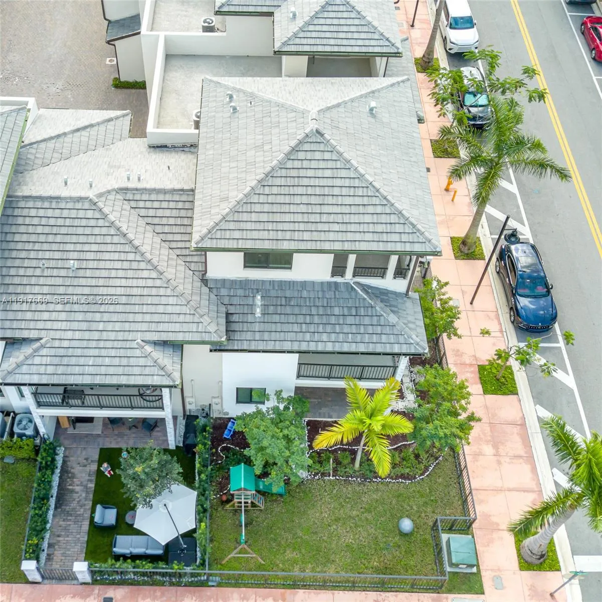 8364 NW 43rd St, Doral FL 33166