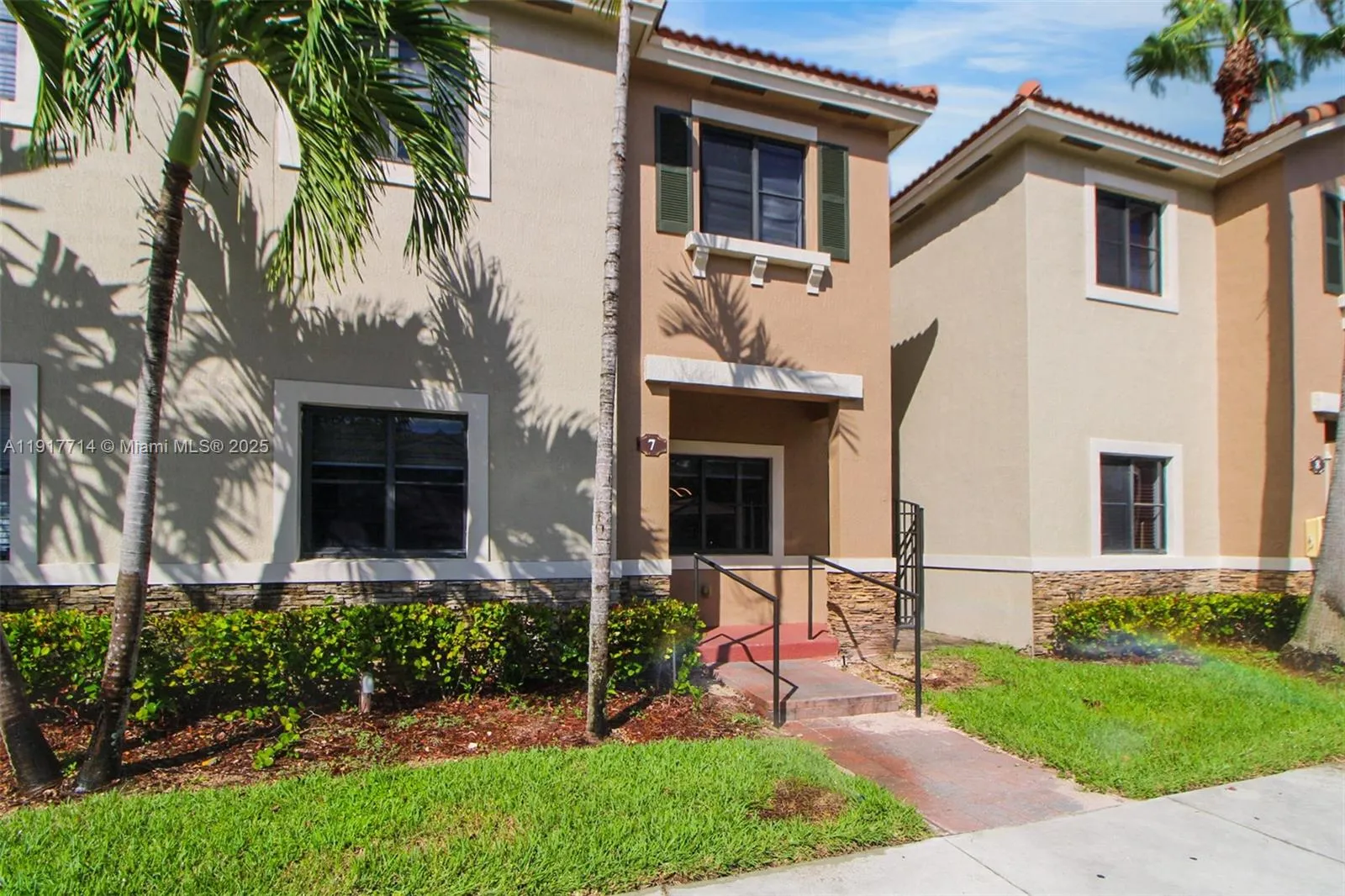 22511 SW 88th Pl # 24, Cutler Bay FL 33190