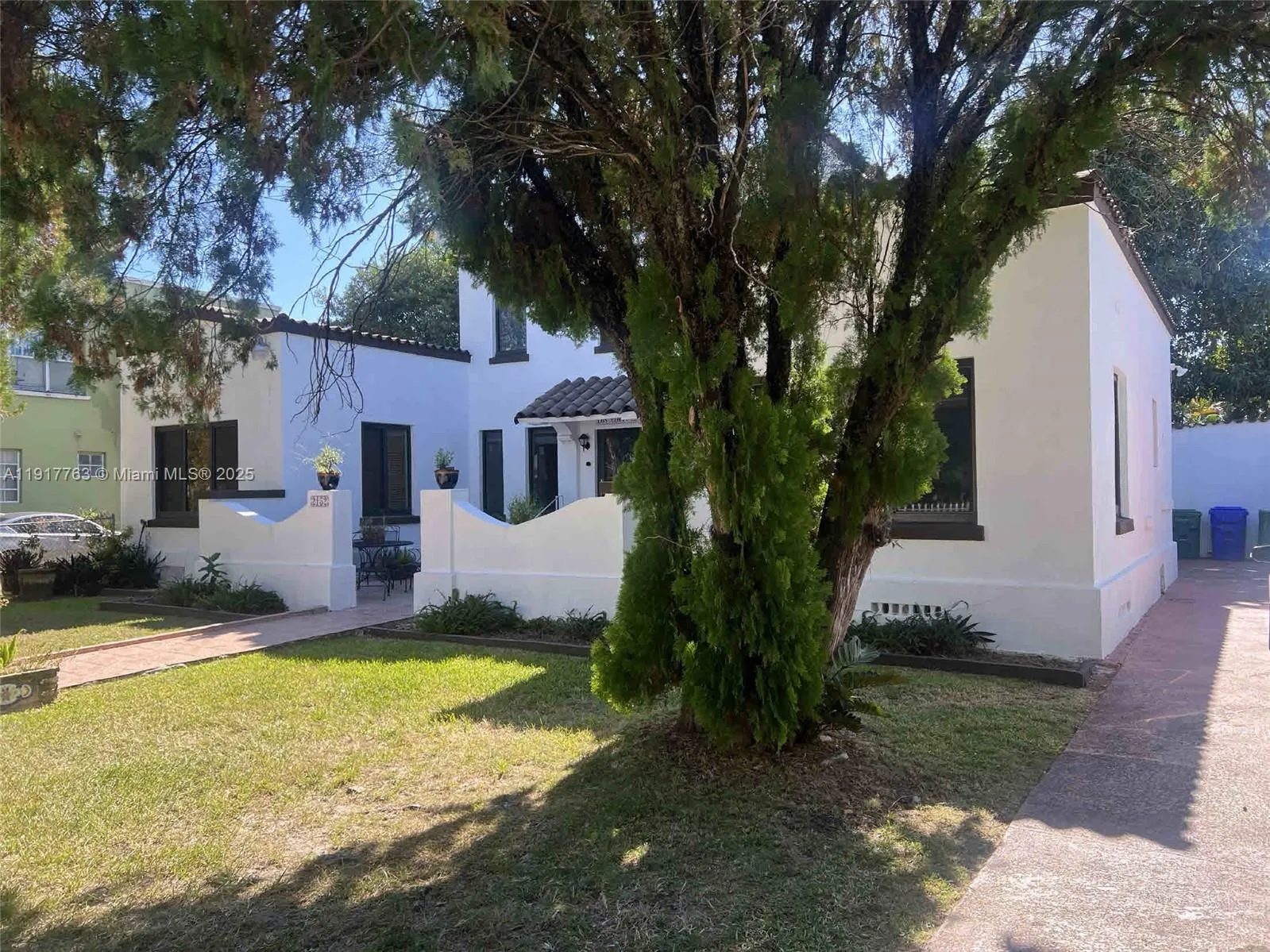 2152 SW 10, Miami FL 33135