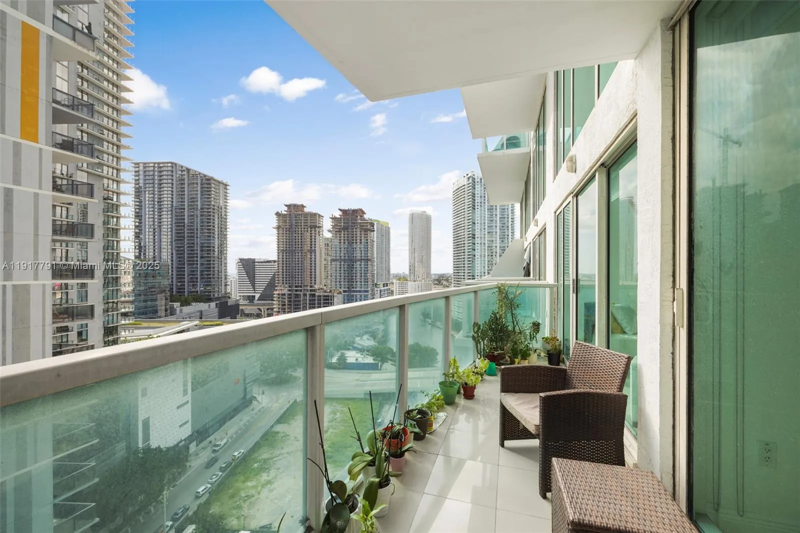 41 SE 5th St # 1210, Miami FL 33131