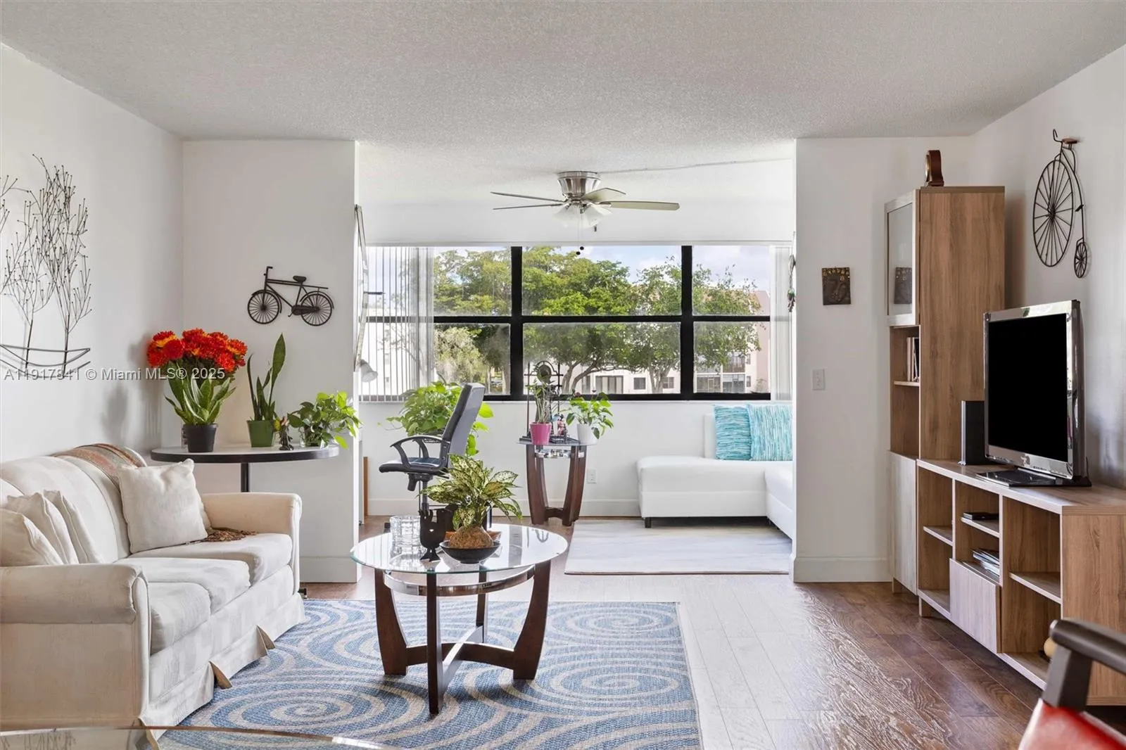 10207 Sunrise Lakes Blvd # 203, Sunrise FL 33322