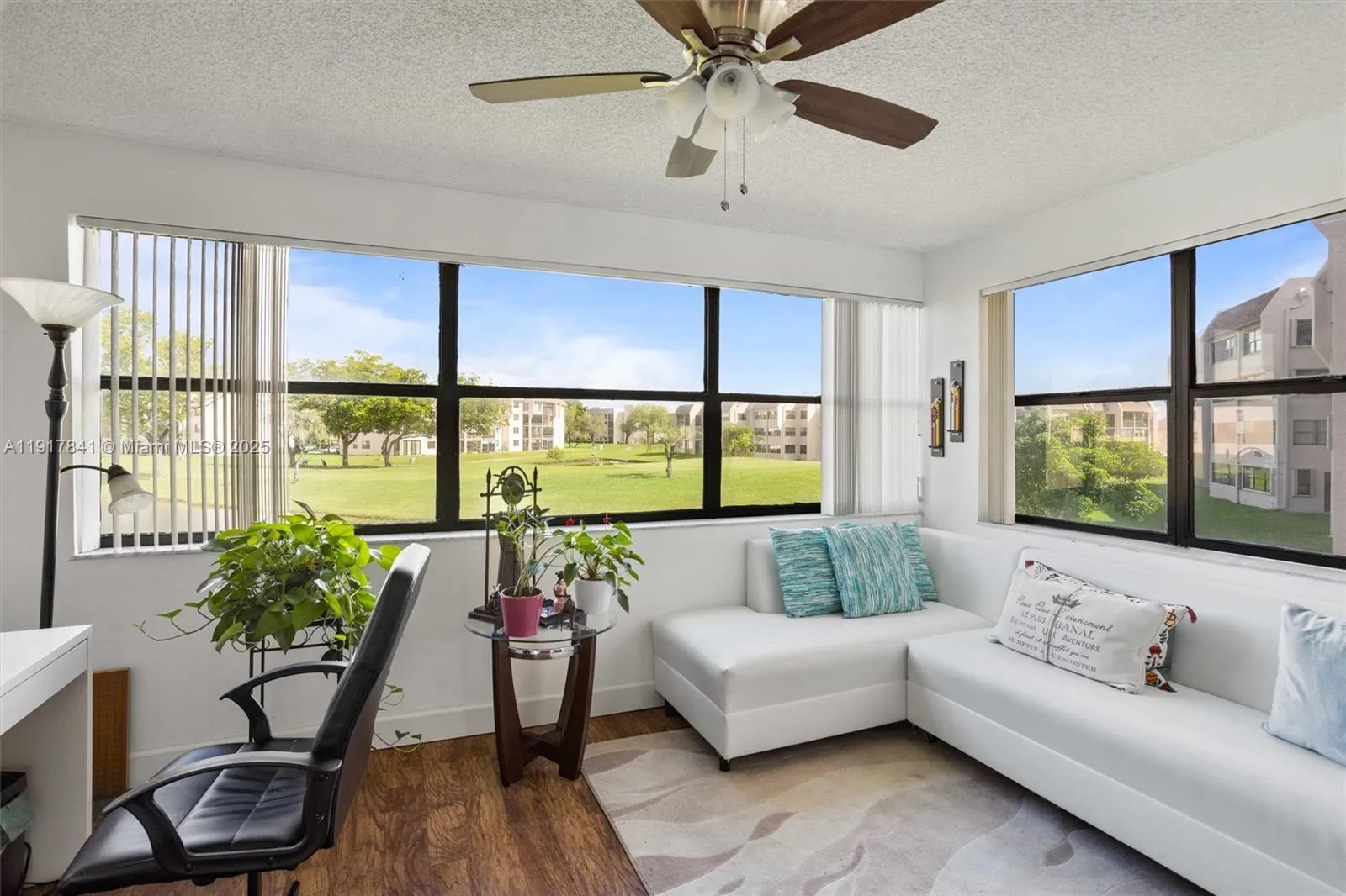 10207 Sunrise Lakes Blvd # 203, Sunrise FL 33322