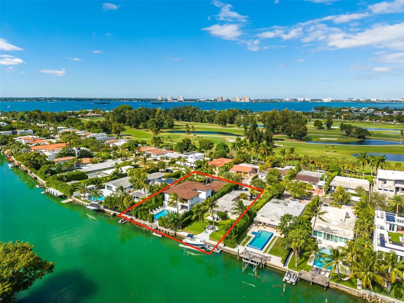 7 bedroom 7 bath for sale at 710 + 700 S Shore Dr, Miami Beach FL 33141