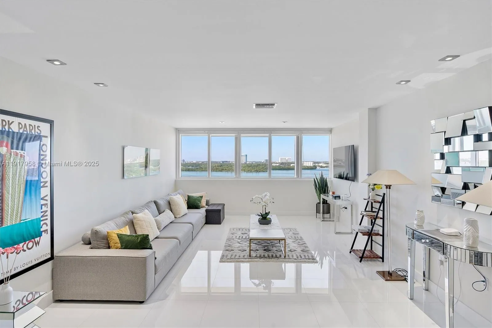 10275 Collins Ave # 1523, Bal Harbour FL 33154