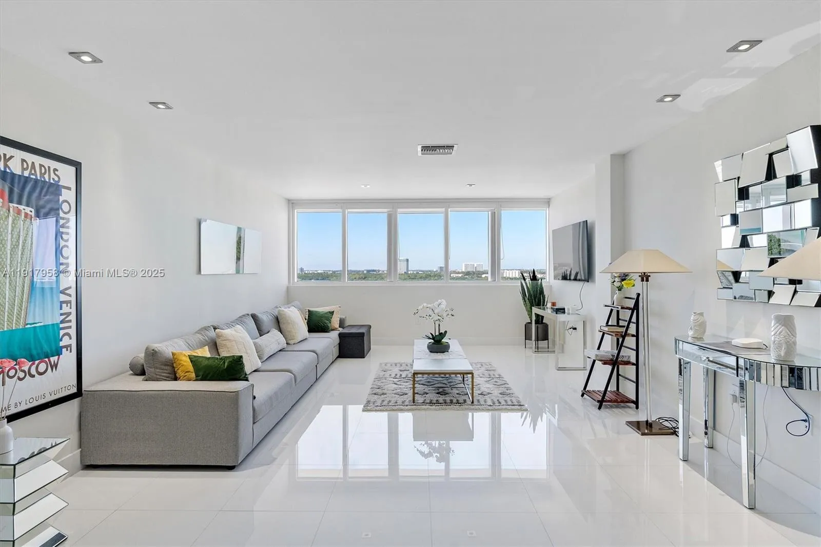 10275 Collins Ave # 1523, Bal Harbour FL 33154