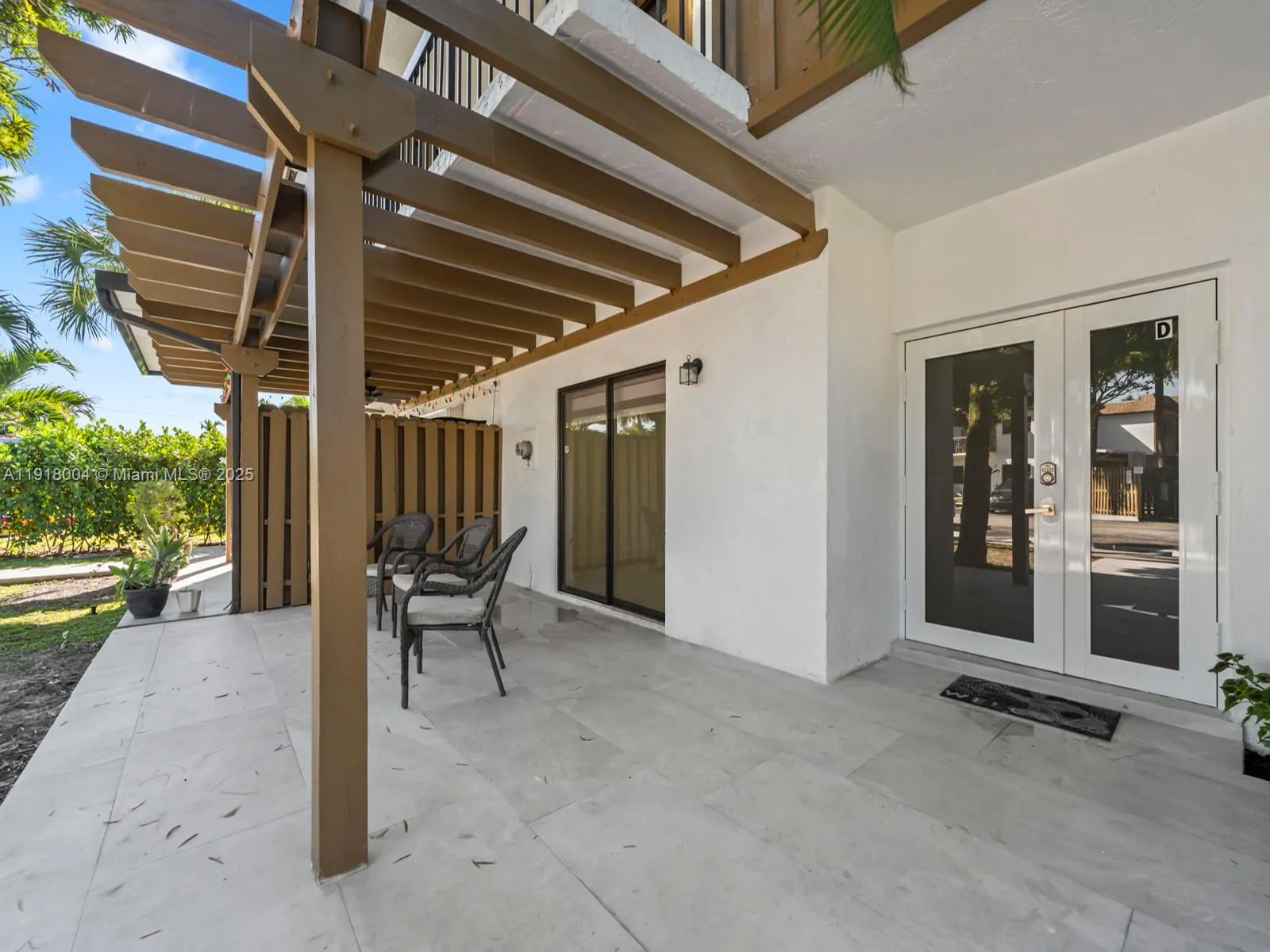 6885 NW 169th St # 66D, Hialeah FL 33015