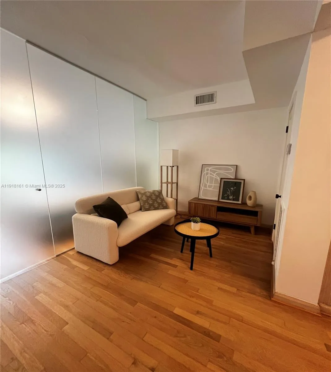 1520 Euclid Ave # 8, Miami Beach FL 33139