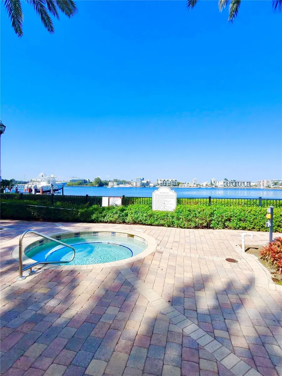 17100 N Bay Rd # 1604, Sunny Isles Beach FL 33160