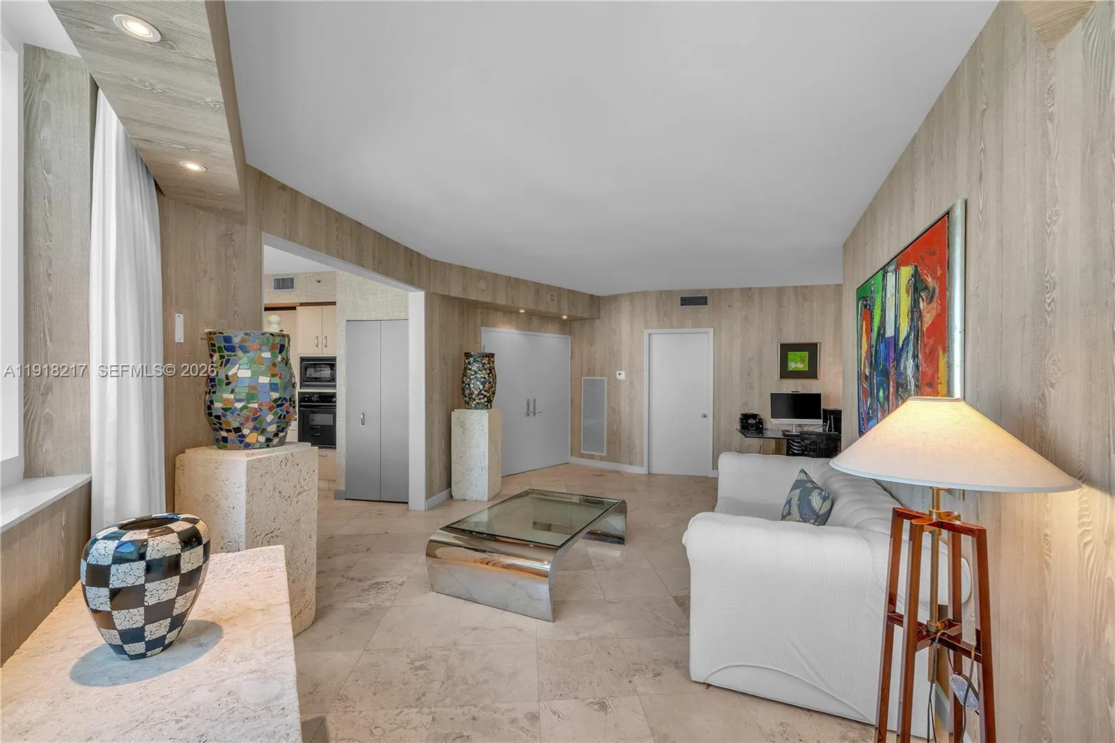 300 S Pointe Dr # 906, Miami Beach FL 33139