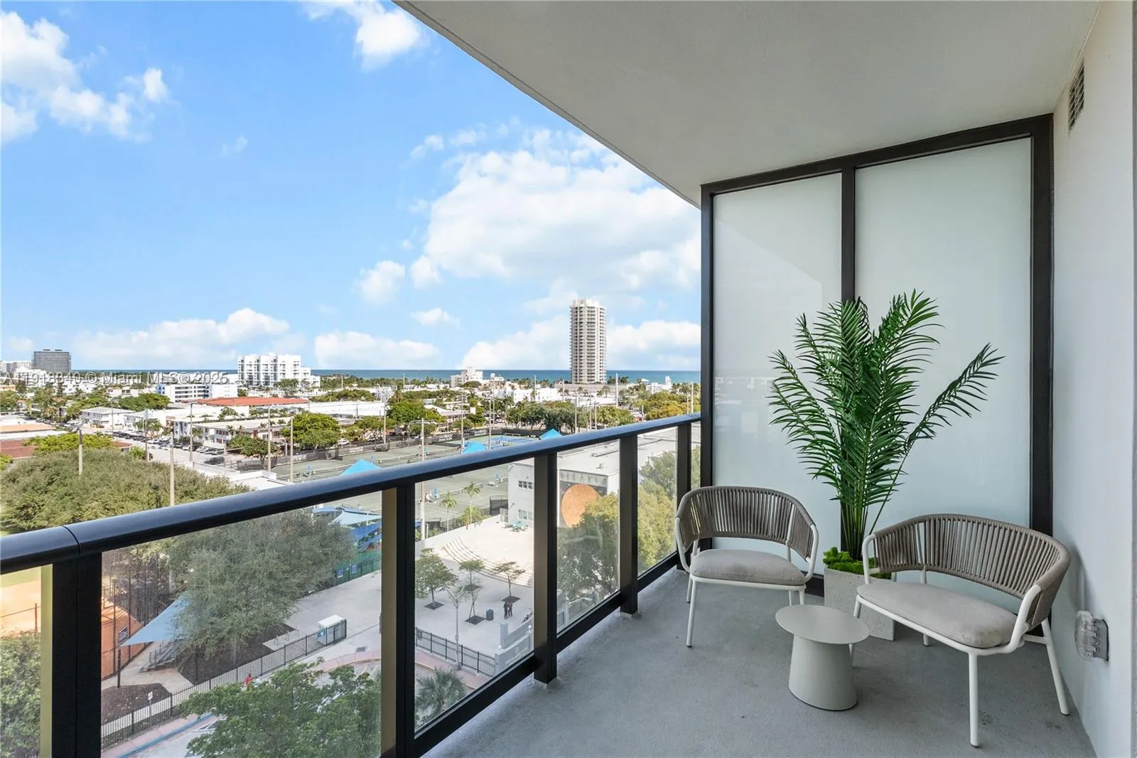 580 72nd # 711, Miami Beach FL 33141