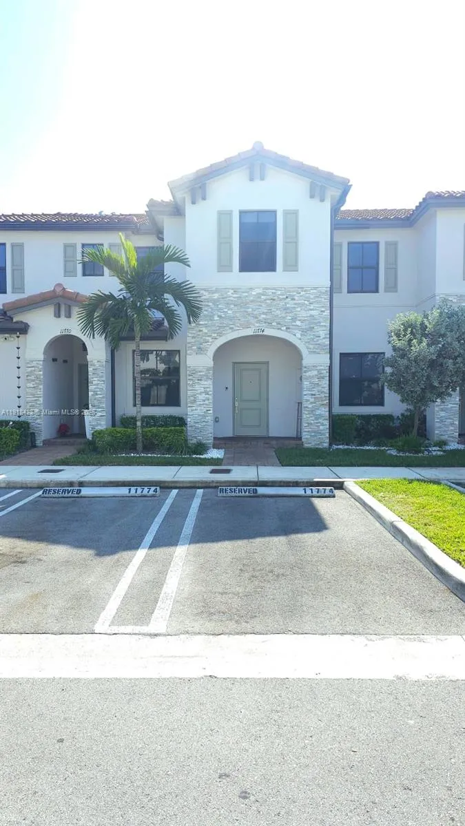 3 bedroom 2 bath for sale at 11774 SW 246th Ln, Homestead FL 33032