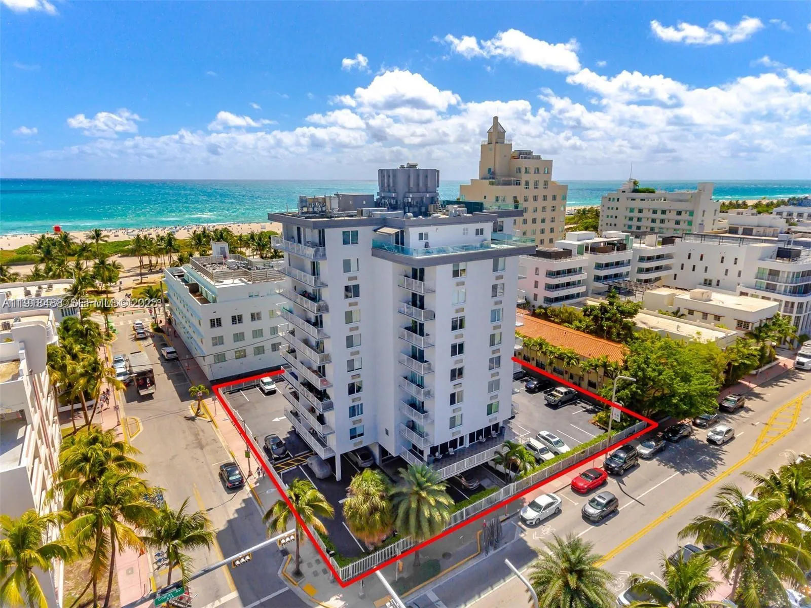 1 bedroom 1 bath for sale at 1255 Collins Ave # 608, Miami Beach FL 33139