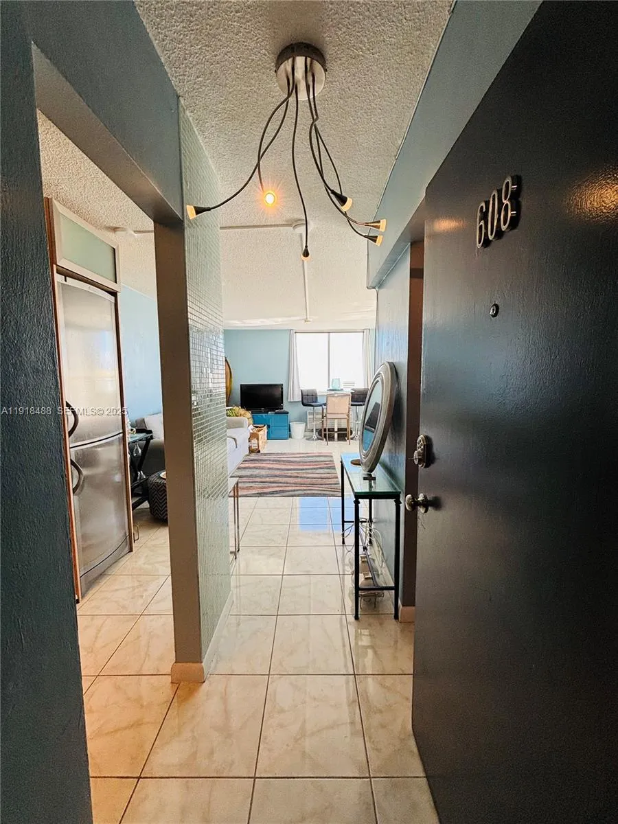 1255 Collins Ave # 608, Miami Beach FL 33139