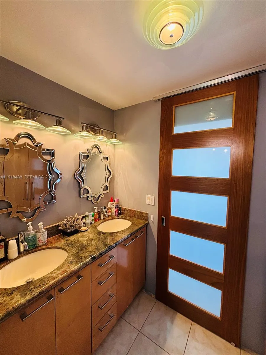1255 Collins Ave # 608, Miami Beach FL 33139