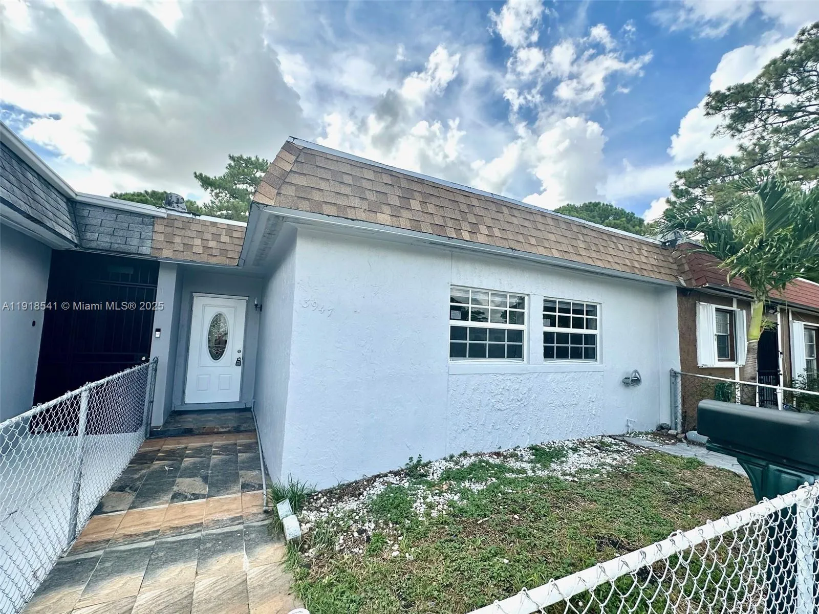 3947 NW 207th St Rd, Miami Gardens FL 33055