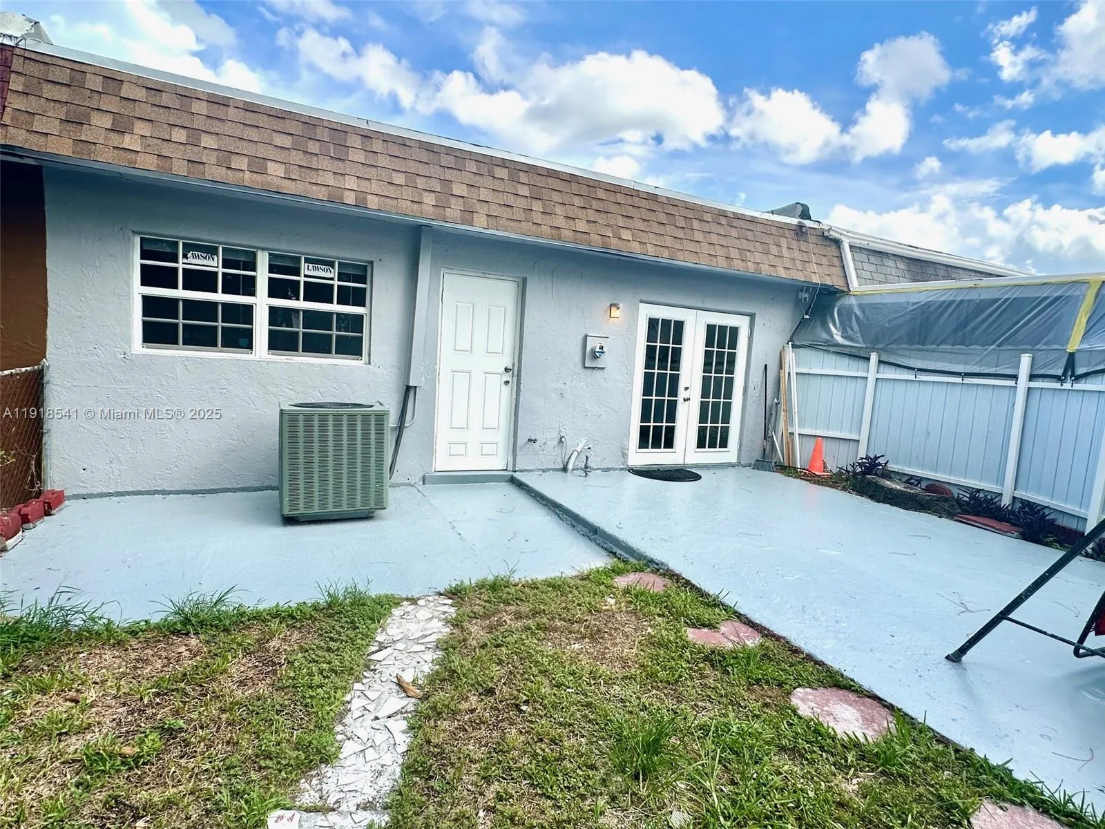 3947 NW 207th St Rd, Miami Gardens FL 33055