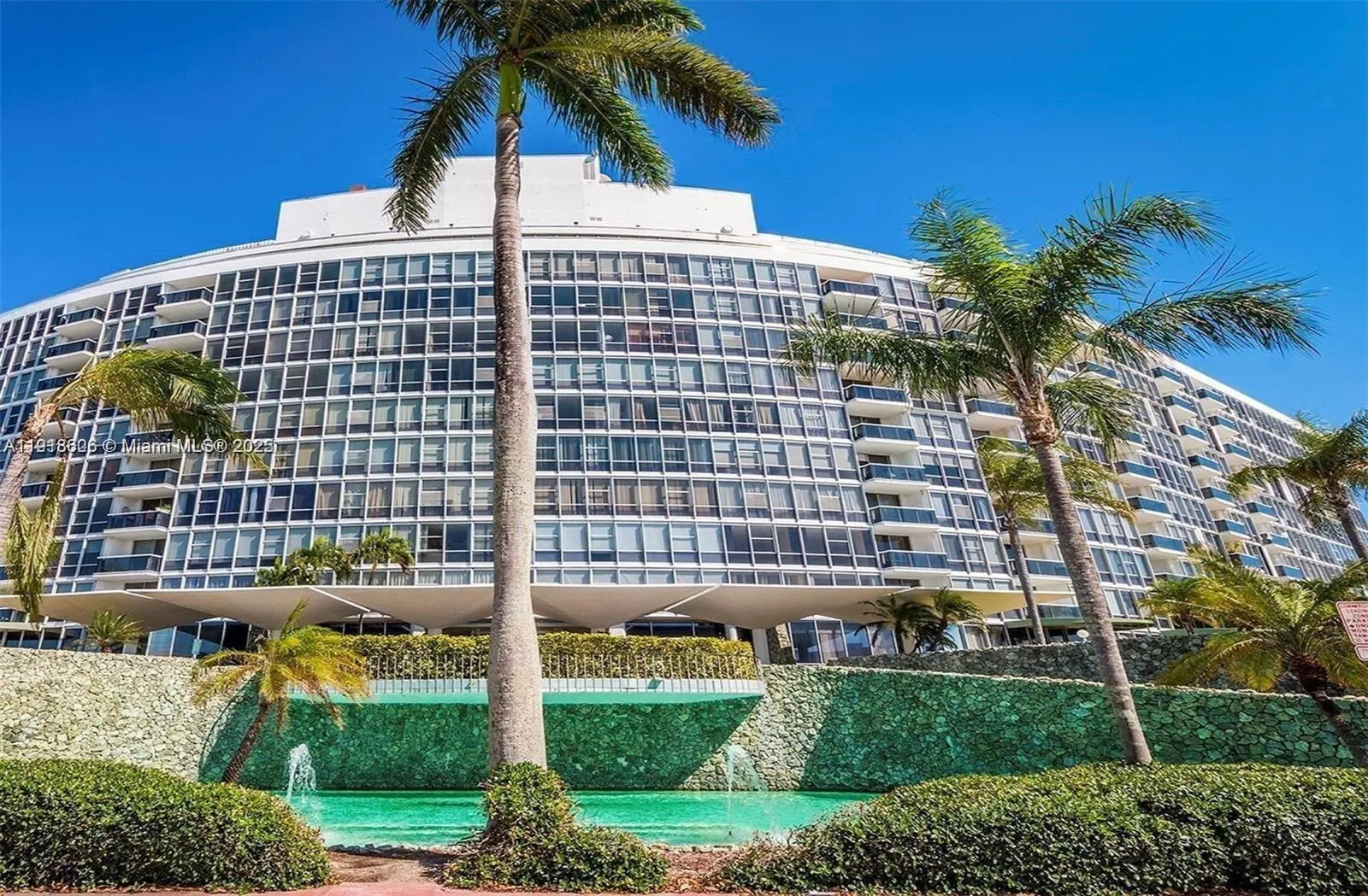 900 Bay Dr # 211, Miami Beach FL 33141