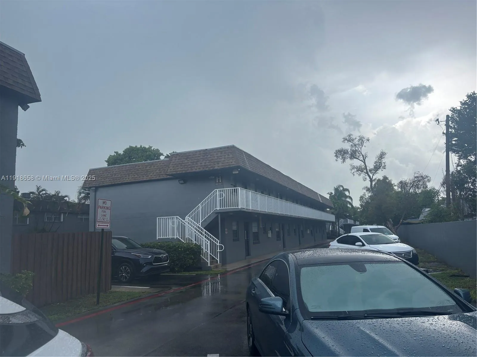 4871 NW 9th Dr # 4871, Plantation FL 33317