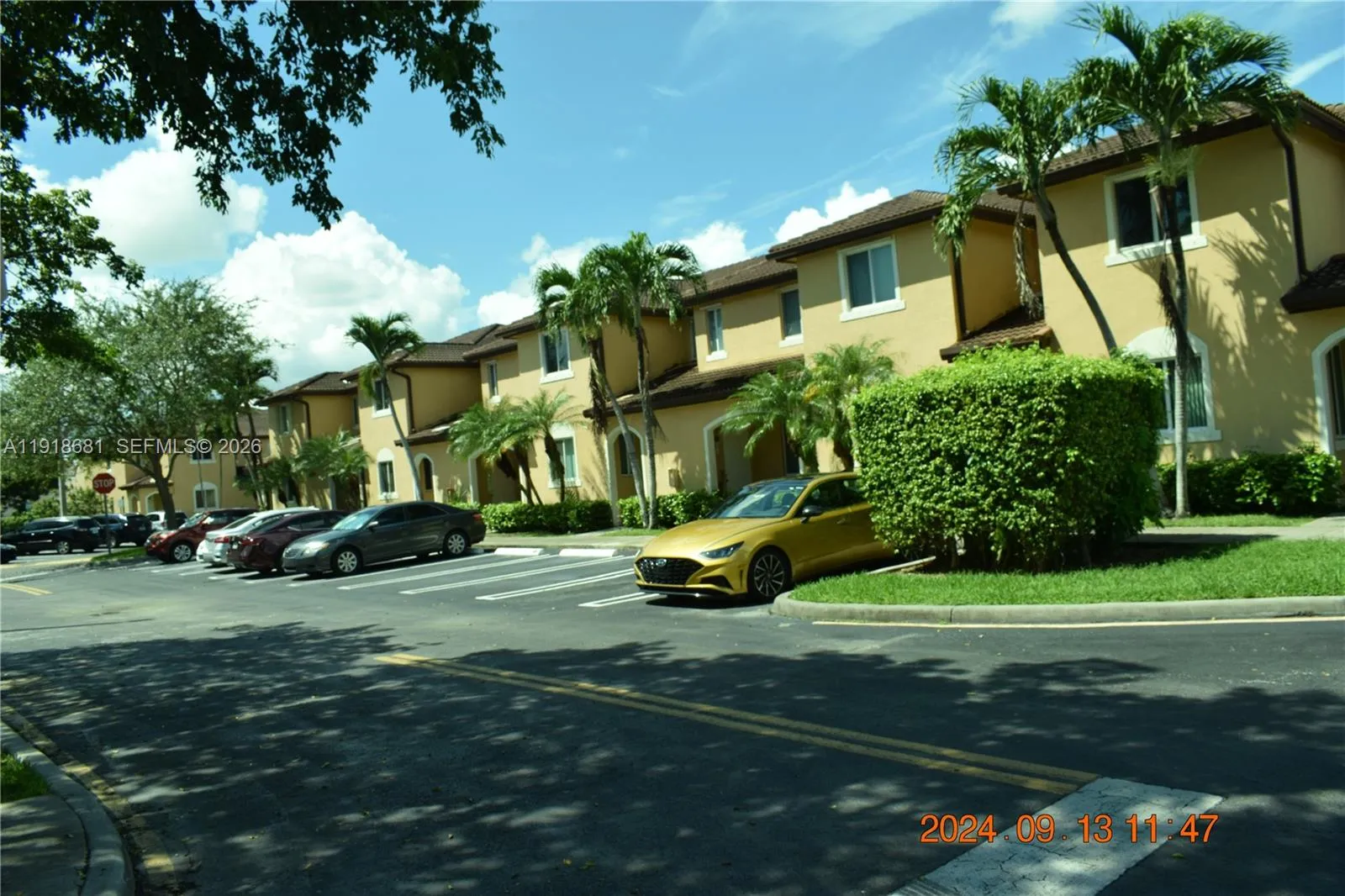 2 bedroom 2 bath for sale at 12080 SW 268th St # 28, Homestead FL 33032