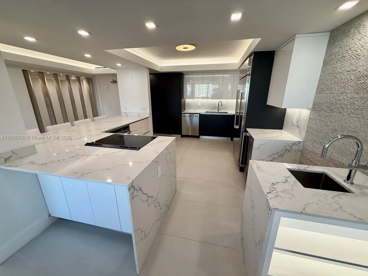 2 bedroom 2 bath for sale at 900 Bay Dr # 524, Miami Beach FL 33141