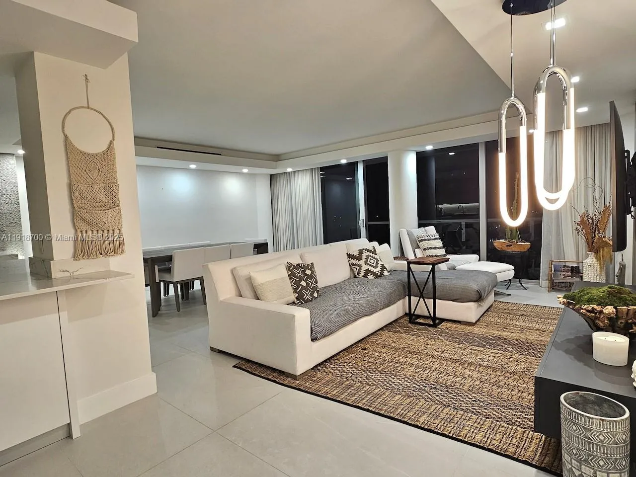 900 Bay Dr # 524, Miami Beach FL 33141