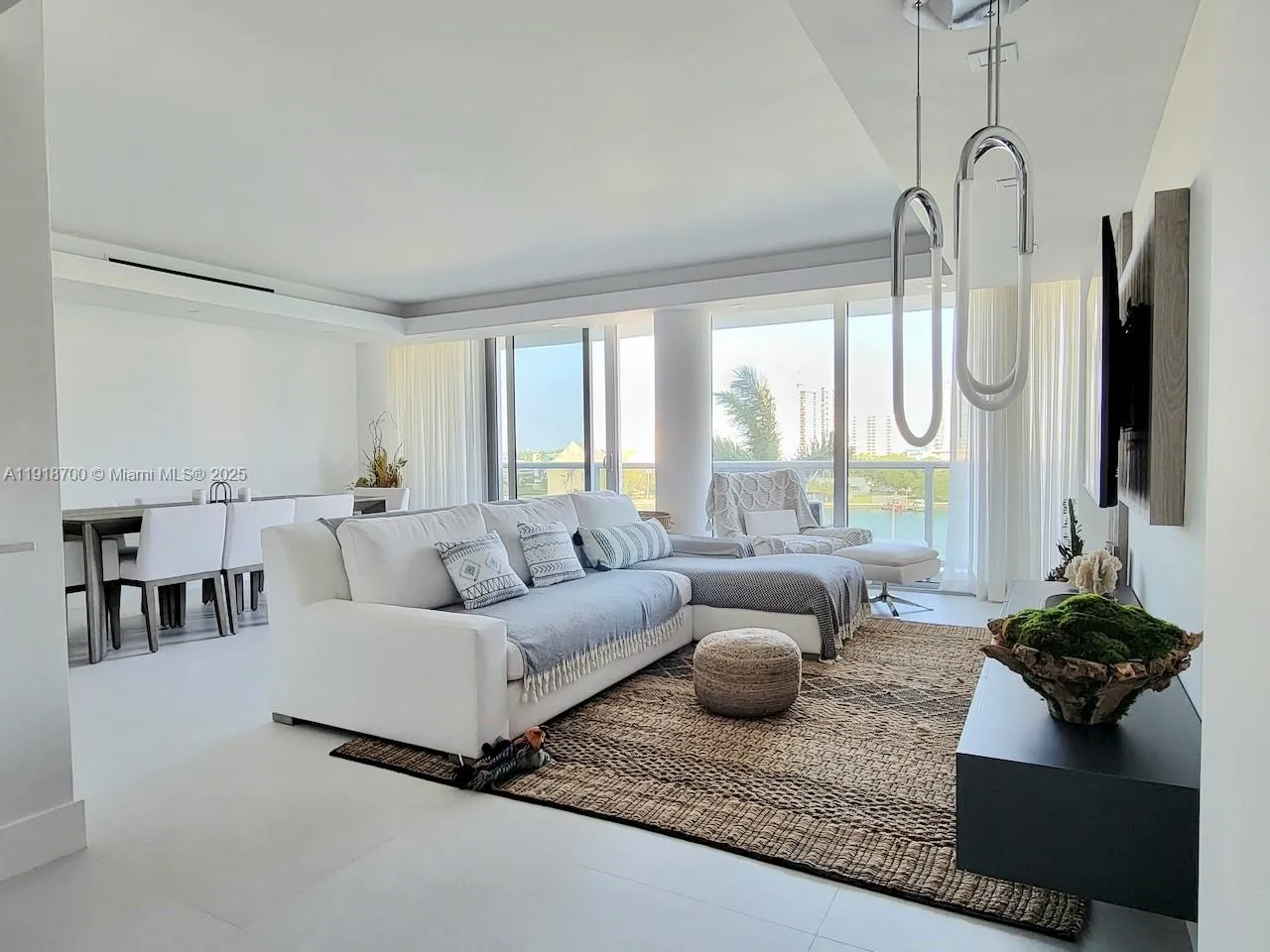 900 Bay Dr # 524, Miami Beach FL 33141