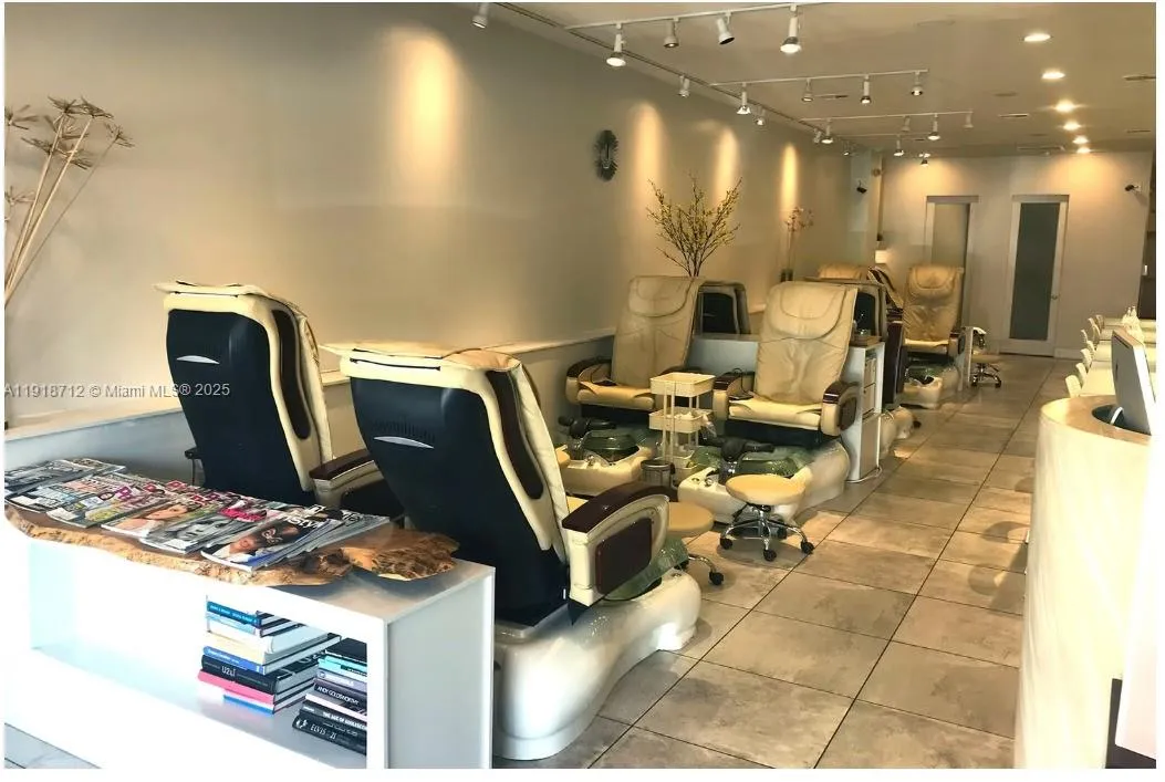 1679 Alton Rd, Miami Beach FL 33139