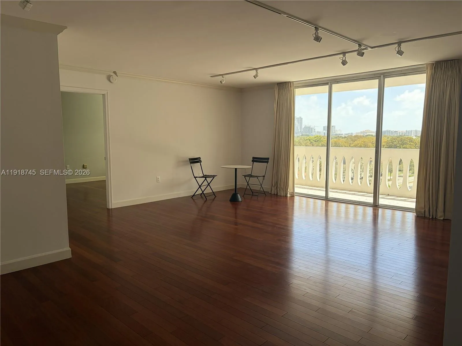 625 Biltmore Way # 805, Coral Gables FL 33134