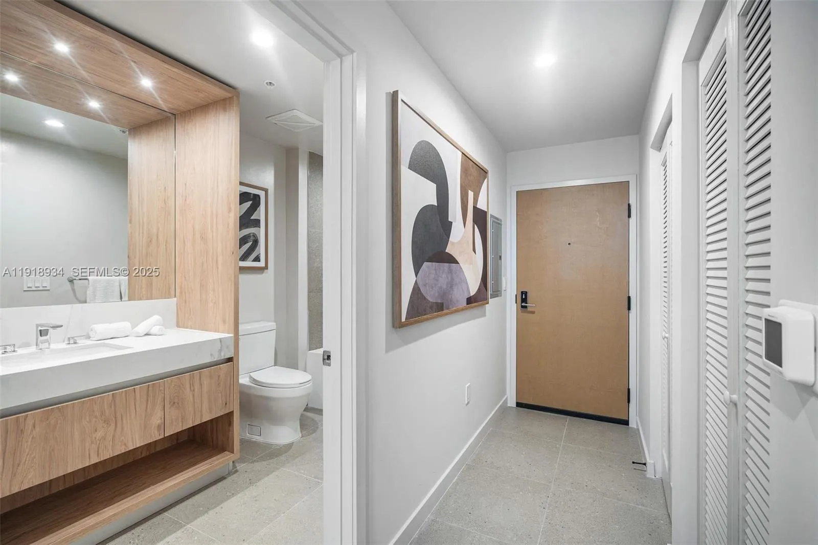 11 NE 6th Street # 2206, Miami FL 33132