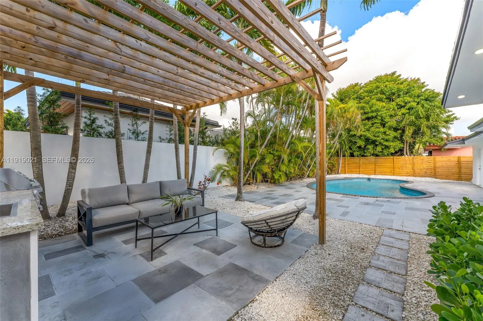 7120 SW 92nd Ave, Miami FL 33173