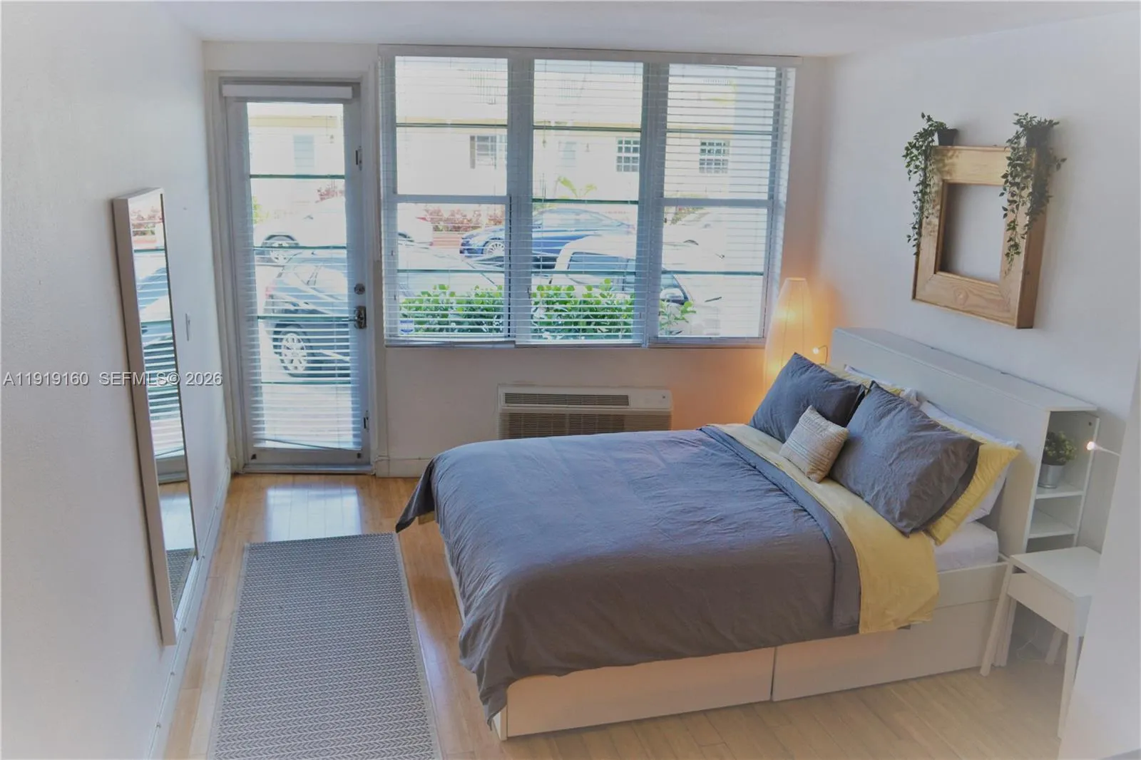 300 74th St # 5, Miami Beach FL 33141
