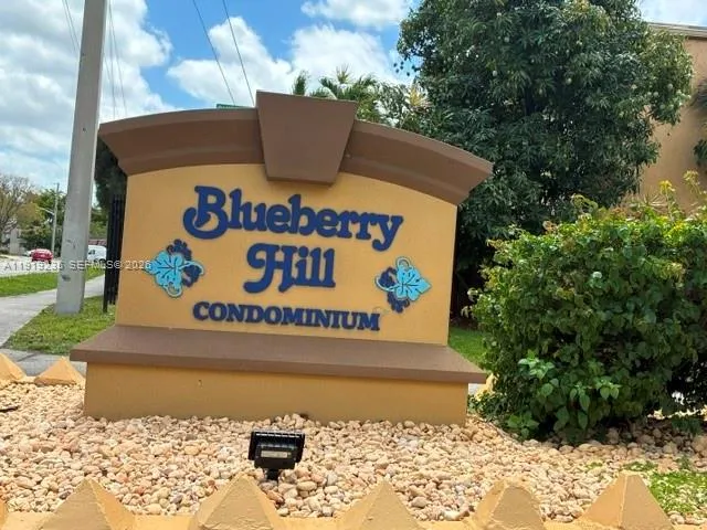 3 bedroom 2 bath for sale at 5831 Blueberry Ct # 80, Lauderhill FL 33313