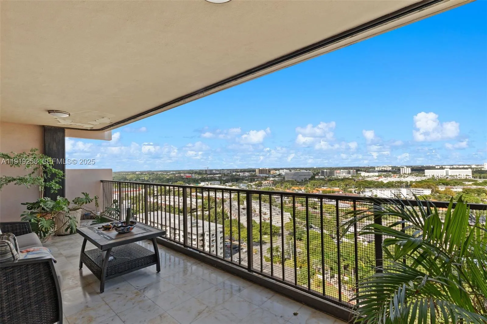 1800 NE 114th St # 1903, Miami FL 33181