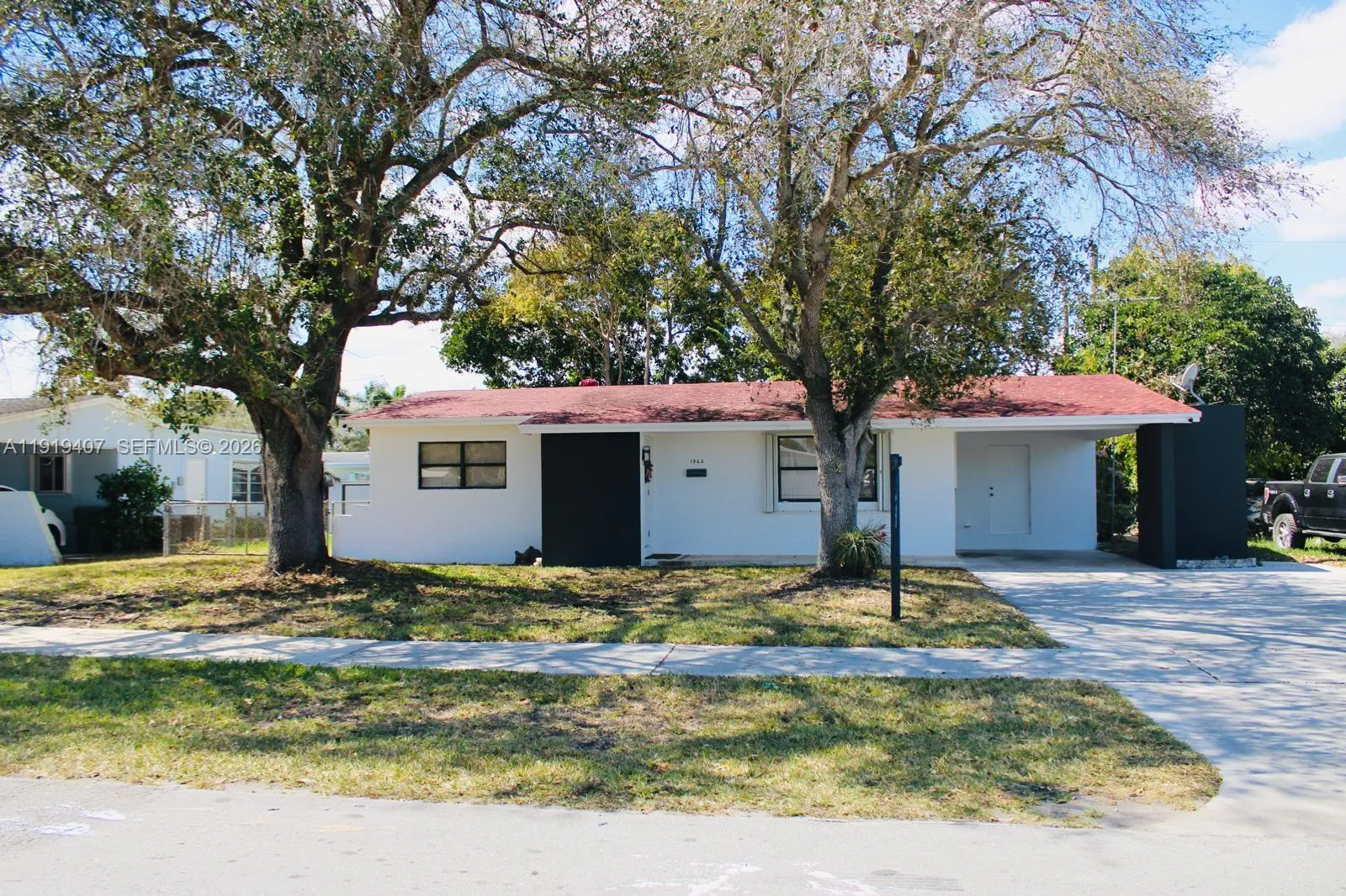 1562 NW 8th Ave, Homestead FL 33030