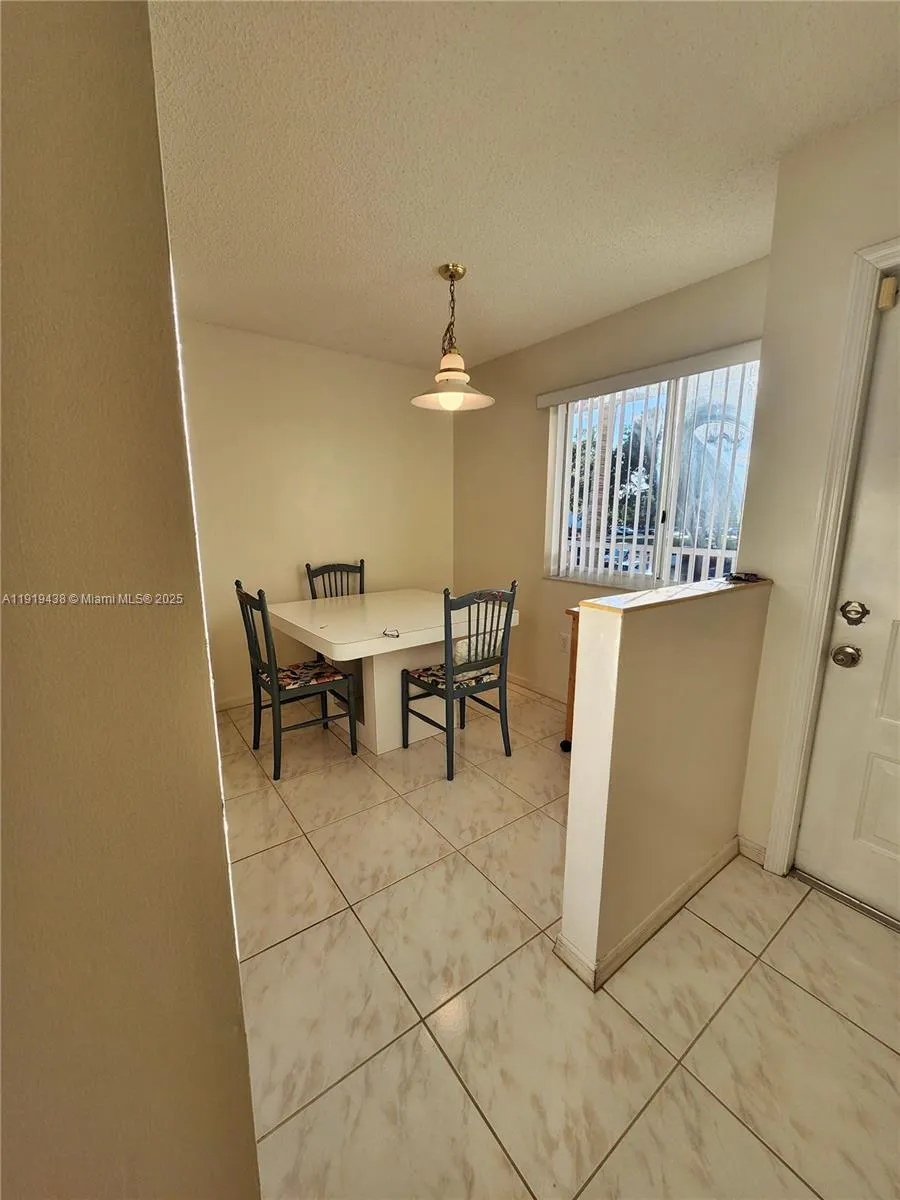 7852 Trent Dr # 206, Tamarac FL 33321