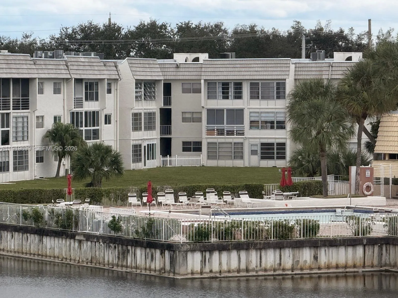 8220 Sunrise Lakes Blvd # 309, Sunrise FL 33322