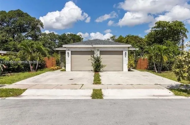 3 bedroom 2 bath for sale at 933 NW 2nd Ave, Fort Lauderdale FL 33311
